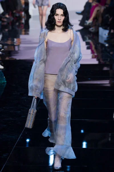Look 14